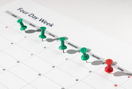 Calendar showing a 4-day week with green pushpins